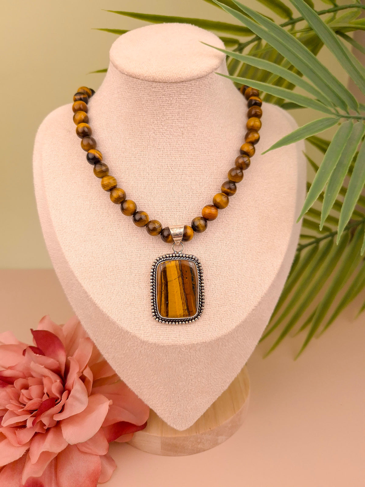 Golden Gaze Necklace