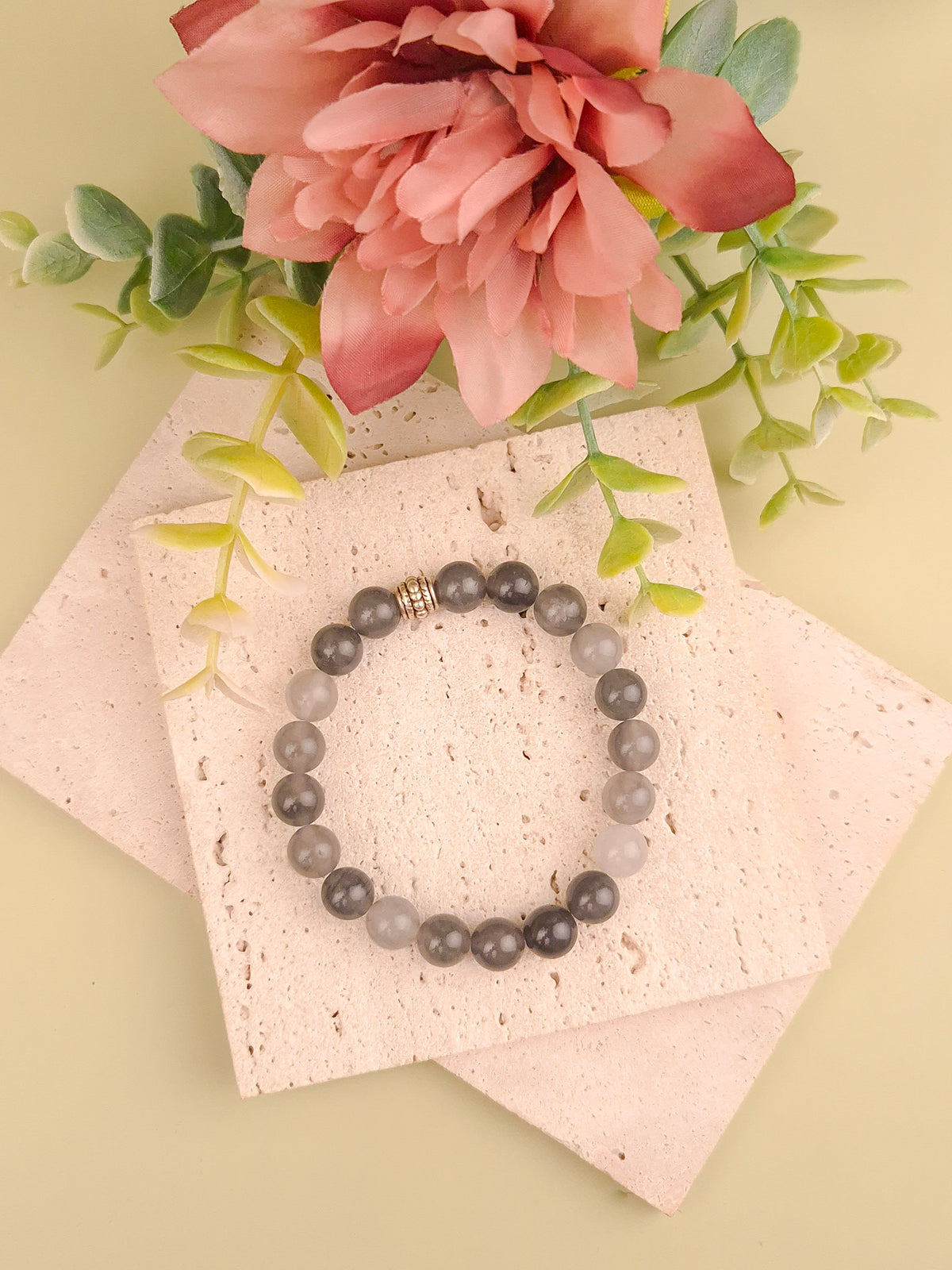 Cloud Quartz Bracelet - 8mm